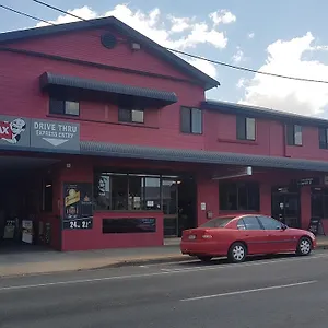 https://sarina-hotel.queenslandhotels.net