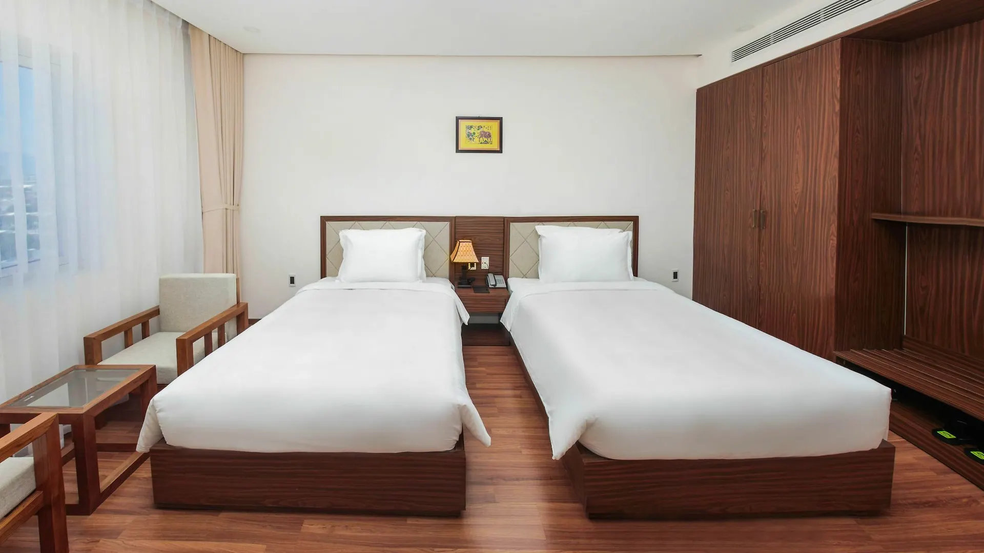 De Lamour Hotel Da Nang 4*,