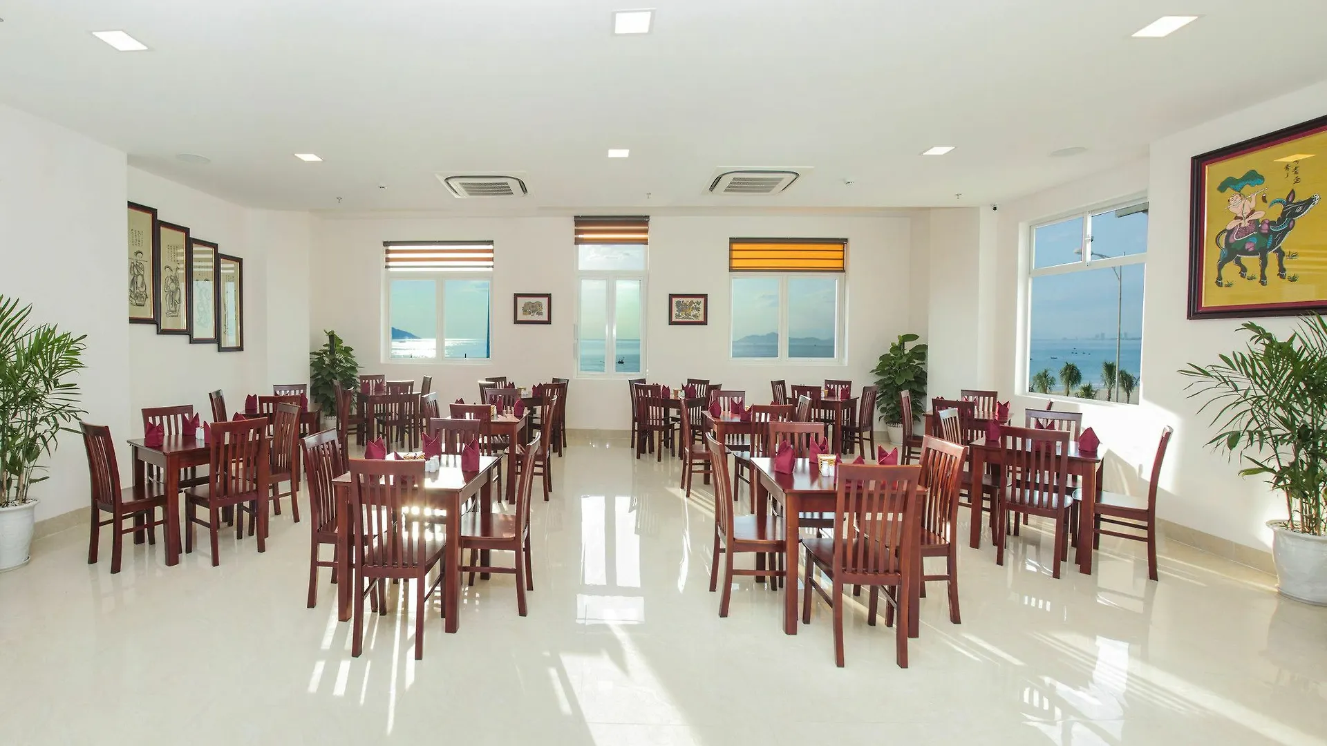 De Lamour Hotel Da Nang 4*,  Vietnam